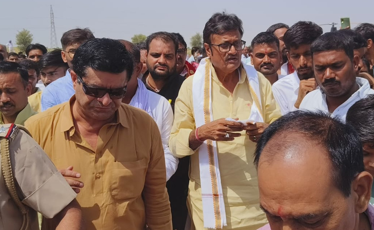 आखिर ऐसा क्या हुआ कि परिवर्तन यात्रा की सभा से नाराज होकर चले गए भाजपा सांसद, जानिए माजरा आखिर ऐसा क्या हुआ कि परिवर्तन यात्रा की सभा से नाराज होकर चले गए भाजपा सांसद, जानिए माजरा
