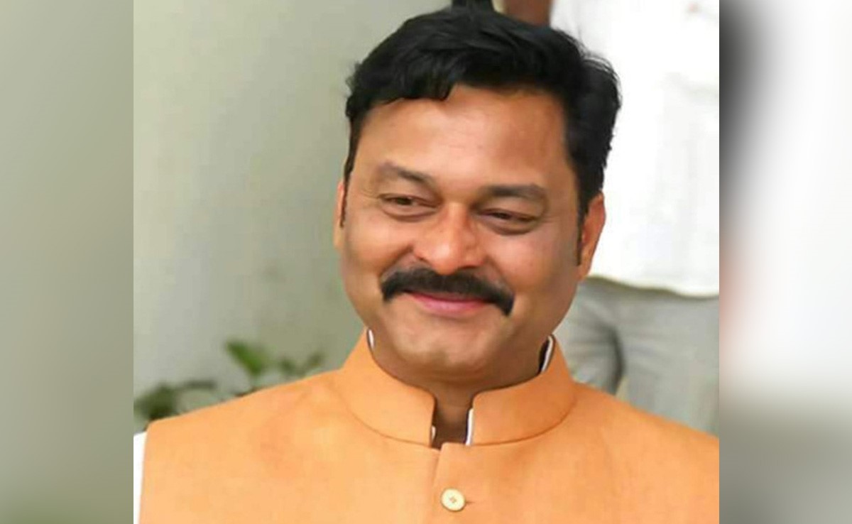 चुनाव से पहले विधायक ने जनता से करवाई 'वोटिंग', इतने फीसदी मत मिलेंगे तभी लड़ेंगे इलेक्शन !