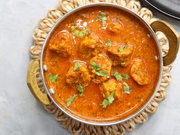 Watch: No Tomatoes? No Problem. Make Besan Gatte Ki Sabzi That Tastes Heavenly