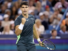 Cincinnati Open: Carlos Alcaraz Battles Through Rain, Holder Caroline Garcia Out Cincinnati Open: Carlos Alcaraz Battles Through Rain, Holder Caroline Garcia Out