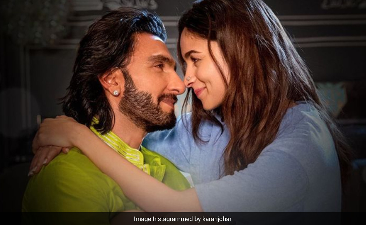 <i>Rocky Aur Rani Kii Prem Kahaani</i> Box Office Collection Day 5: KJo's Film Is "Rock Solid" At Over Rs 60 Crore