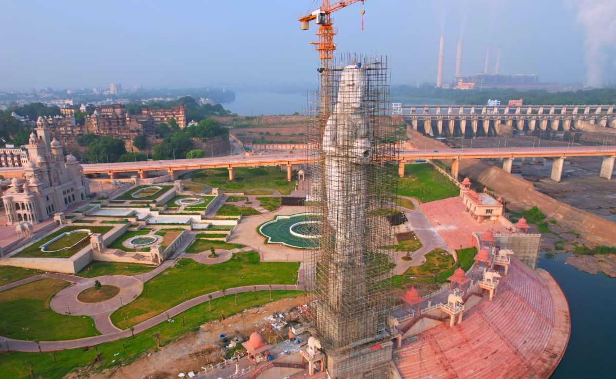 दुनिया की सबसे ऊंची चंबल माता की प्रतिमा बनकर हुई तैयार, वियतनाम से मंगाया गया मार्बल