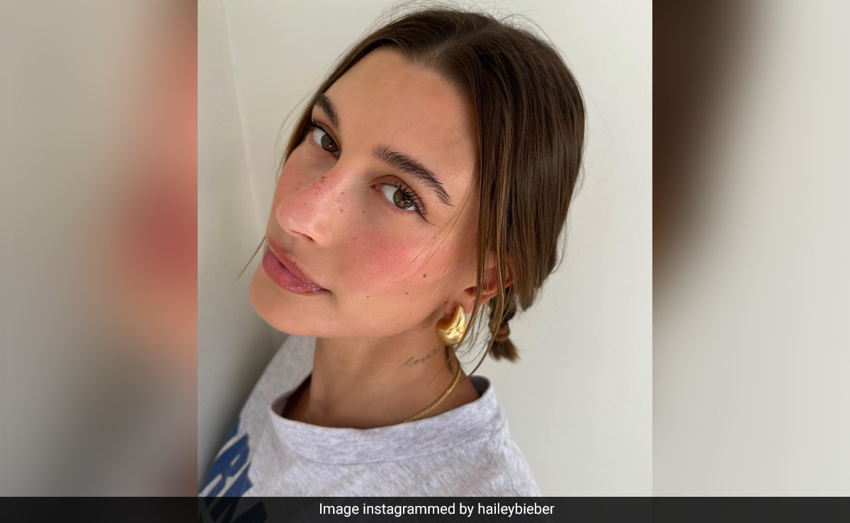Hailey Bieber Gives Foodie Vibes Through Her Makeup, This Viral Strawberry Beauty Trend Is Proof
