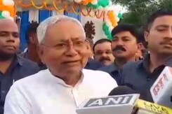 बिहार में दरभंगा AIIMS पर सियासत, केंद्र और राज्य सरकार में जुबानी 'जंग' बिहार में दरभंगा AIIMS पर सियासत, केंद्र और राज्य सरकार में जुबानी 'जंग'