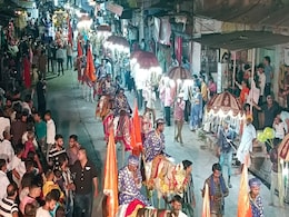 बूंदी में शाही ठाठ-बाट के साथ निकली कजली तीज माता की भव्य शोभायात्रा बूंदी में शाही ठाठ-बाट के साथ निकली कजली तीज माता की भव्य शोभायात्रा