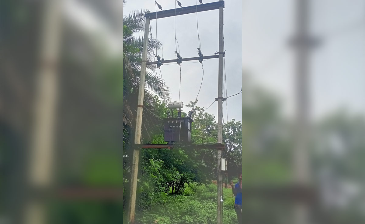 Chattisgarh News : 25 साल बाद इस गांव में लौटी बिजली, 342 परिवारों में खुशी की लहर