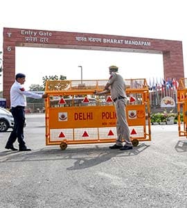 दिल्ली ट्रैफिक पुलिस की हेल्पलाइन पर दैनिक औसत के मुकाबले छह गुना अधिक कॉल आईं