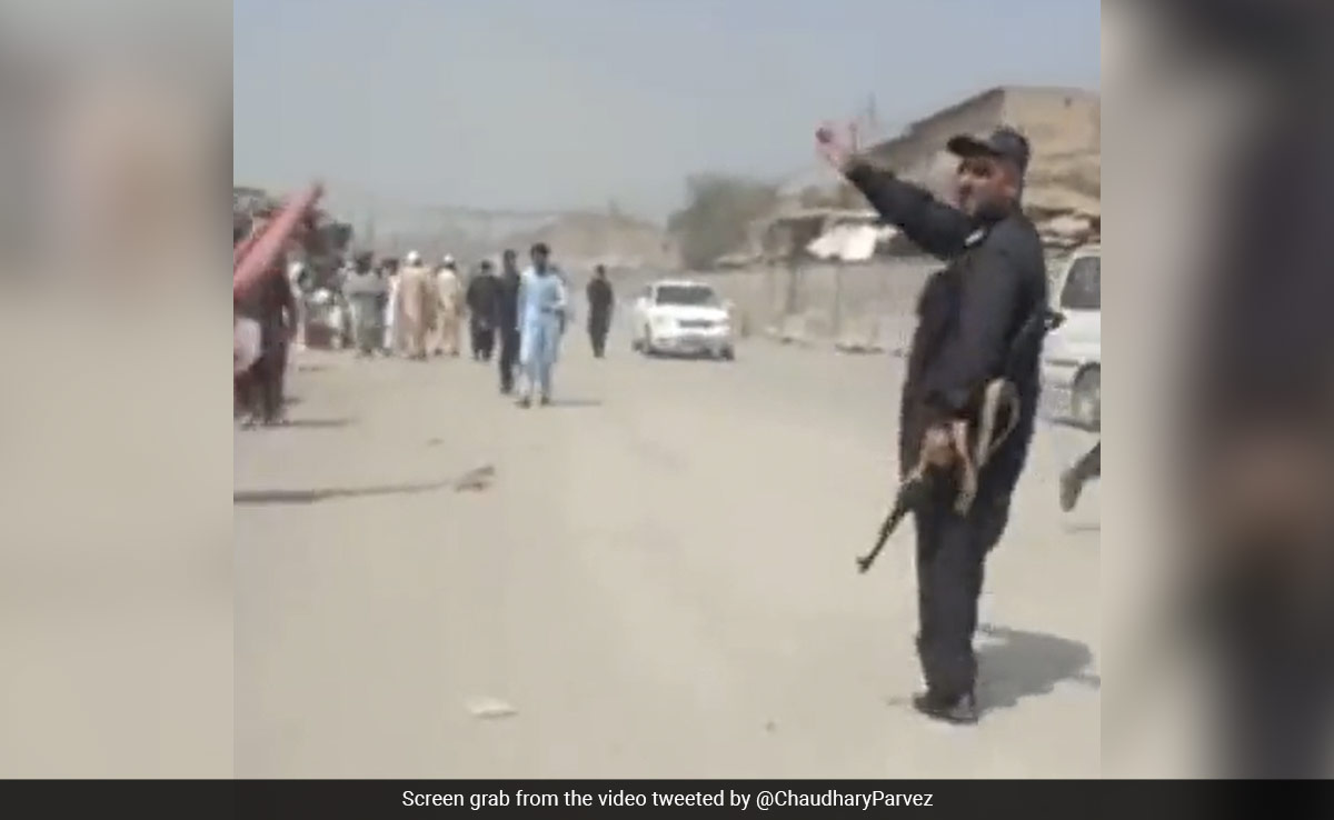 पाकिस्तान ने पहले पाला तालिबान को, अब देश से निकाल रहा है अफगान को