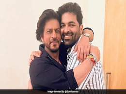 <i>Jawan</i> Dialogue Writer Sumit Arora Calls Shah Rukh Khan "<i>Zinda Banda</i> Of Bollywood." Actor Replies <i>Jawan</i> Dialogue Writer Sumit Arora Calls Shah Rukh Khan "<i>Zinda Banda</i> Of Bollywood." Actor Replies