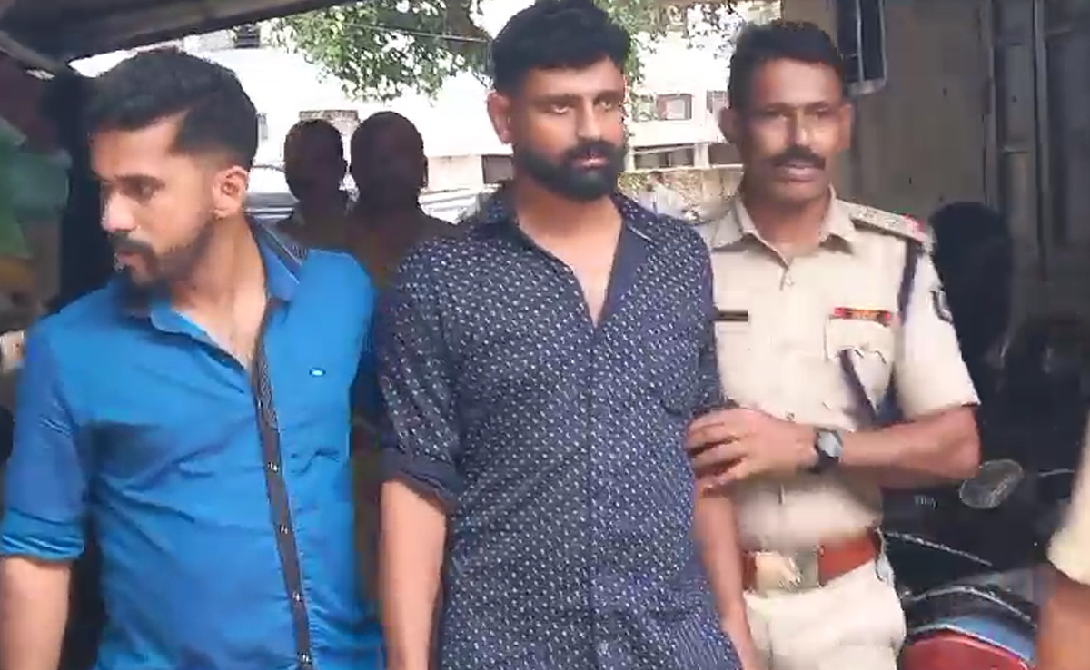 Kerala Police Take Army Jawan, Friend Into Custody For Faking "PFI" Attack