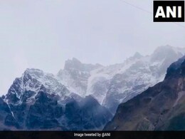 Uttarakhand's Rudranath, Badrinath Dham Receive Season's First Snowfall Uttarakhand's Rudranath, Badrinath Dham Receive Season's First Snowfall