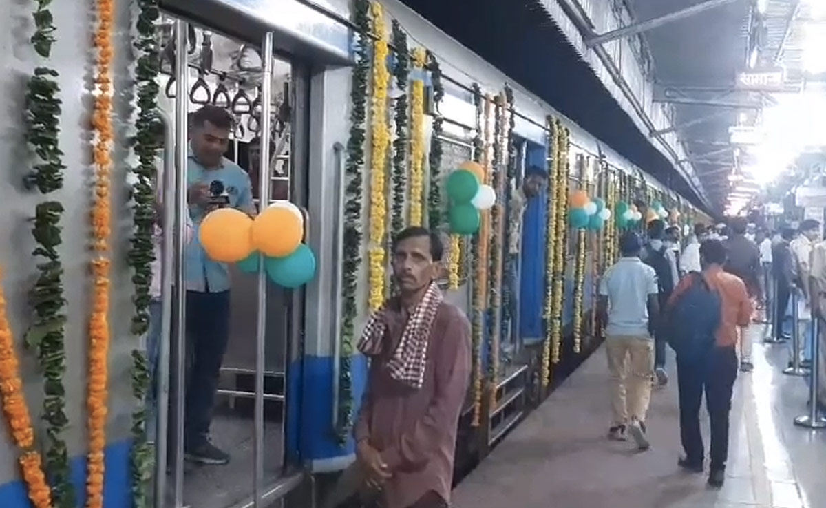 कोटा-सवाई माधोपुर के बीच मेमू ट्रेन की शुरुआत, लोकसभा अध्यक्ष ने दिखाई हरी झंडी