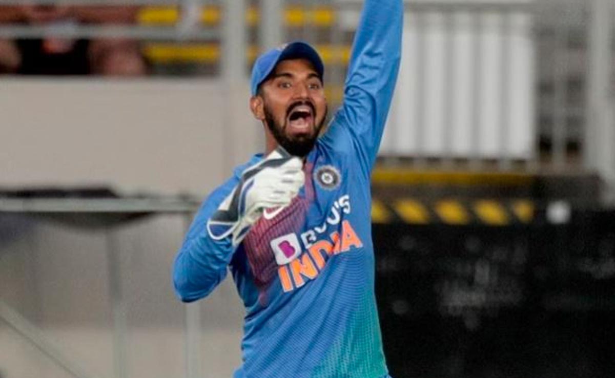 VIDEO:  KL Rahul की खराब फील्डिंग भारत के लिए बनी 'वरदान', ऐसे मिले 2 अहम ऑस्ट्रेलियाई विकेट