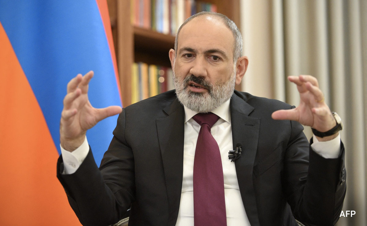 Armenia PM Holds Talks With US Official, Macron After Azerbaijan's Attack