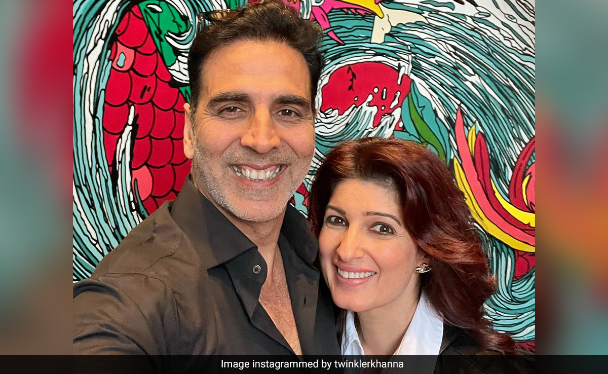 Twinkle Khanna's Birthday Wish For Akshay Kumar: "Love You More Than Marge Loves Homer"