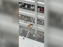 Day After Man Jumps Off Secretariat, Maharashtra Curbs Entry Of Visitors Day After Man Jumps Off Secretariat, Maharashtra Curbs Entry Of Visitors