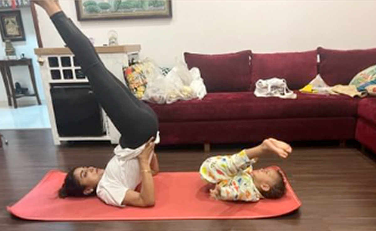 Shriya Saran Aces The Shoulder Pose With Her Yoga Buddy, Her 2-Year-Old Daughter