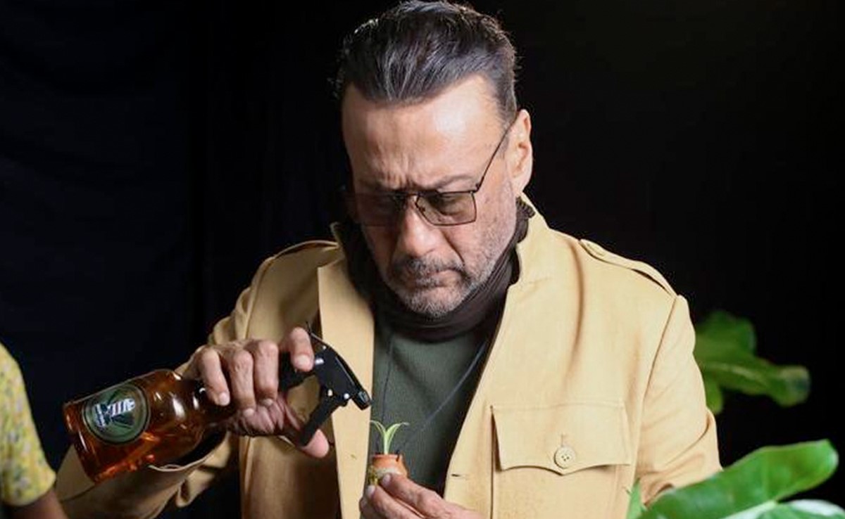 पर्यावरण संरक्षण के लिए प्लेनेट इंडिया से जुड़े बॉलीवुड के सुपरस्टार जैकी श्रॉफ, पृथ्वी को बचाने का लिया संकल्प