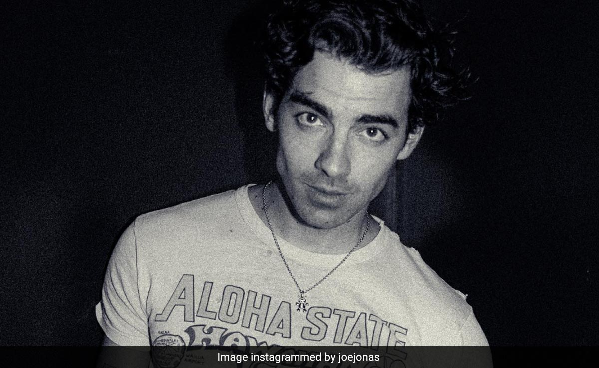 Amid Sophie Turner Divorce Rumours, Joe Jonas Posts Pic With Wedding Ring On