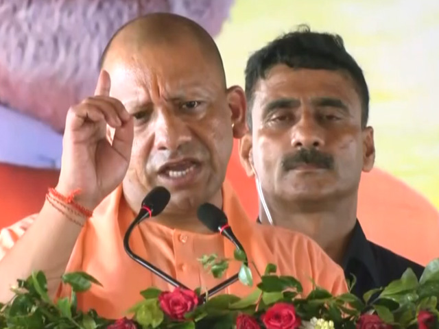 "कांग्रेस ने हर कदम पर देश के इतिहास का अपमान किया" : MP के शाजापुर में योगी आदित्यनाथ