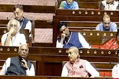 महिलाओं के लिए एक तिहाई आरक्षण के लिए बिल लोकसभा में पेश महिलाओं के लिए एक तिहाई आरक्षण के लिए बिल लोकसभा में पेश