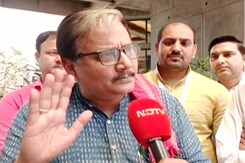 "ये विविधताओं का देश है...": एक देश एक चुनाव पर केंद्र की बनाई कमिटी पर RJD नेता मनोज झा "ये विविधताओं का देश है...": एक देश एक चुनाव पर केंद्र की बनाई कमिटी पर RJD नेता मनोज झा