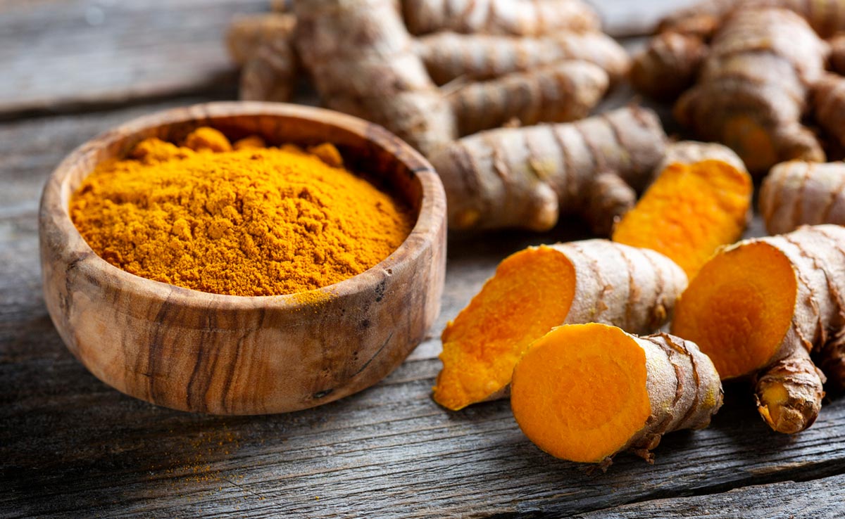 The active compound in turmeric, known as curcumin, has anti-inflammatory effects on the gut