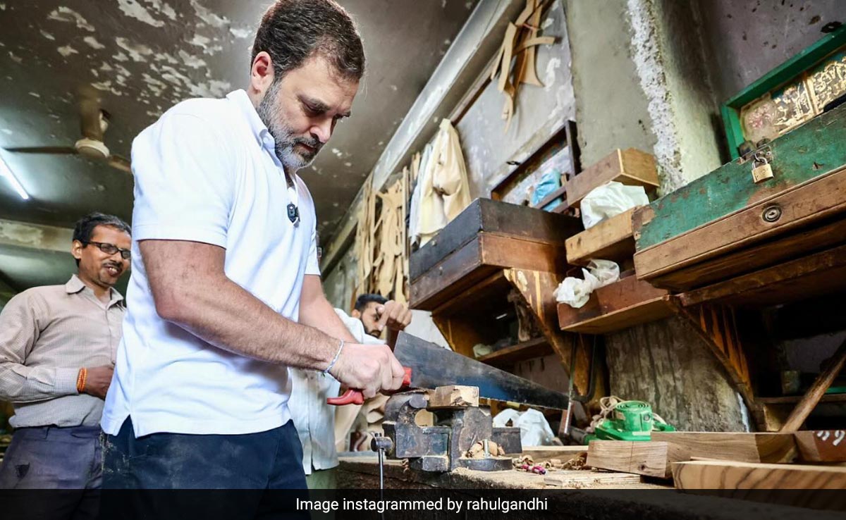 Rahul Gandhi Visits Furniture Market In Delhi, Tries Hand At Woodworking