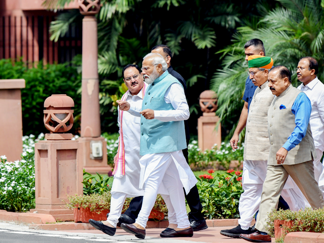 संसद सत्र से जुड़ी सबसे बड़ी खबर, CEC, EC की नियुक्ति का बिल सूची से बाहर