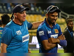 ''अब मेरे घर'', श्रीलंका क्रिकेट में आया भूचाल, महेला जयवर्धने के बाद टीम के ''गुरु'' ने भी दिया इस्तीफा