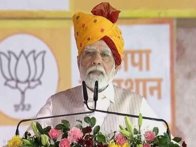 PM Modi visit Rajasthan: जनसभा से पहले धानक्या पहुंचे PM मोदी, पं दीनदयाल उपाध्याय की प्रतिमा पर पुष्पांजलि अर्पित की