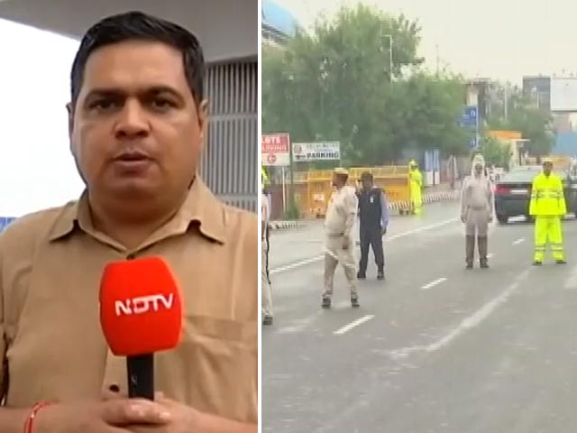 कड़ी सुरक्षा के बीच ऋषि सुनक ने अक्षरधाम की पूजा अर्चना