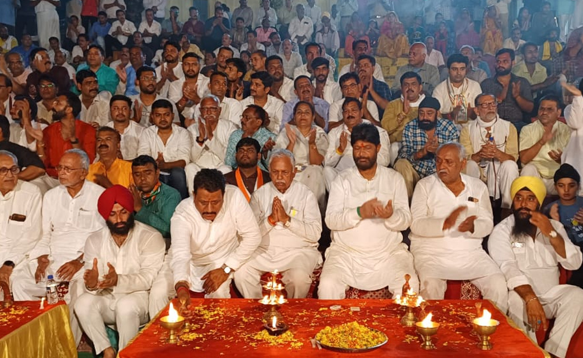 Narmadapuram : कांग्रेस की जन आक्रोश यात्रा के समापन के दौरान हुआ हंगामा