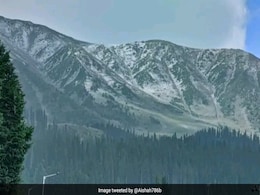 Snow, Rainfall In Parts Of Kashmir Bring Relief From Heat Snow, Rainfall In Parts Of Kashmir Bring Relief From Heat