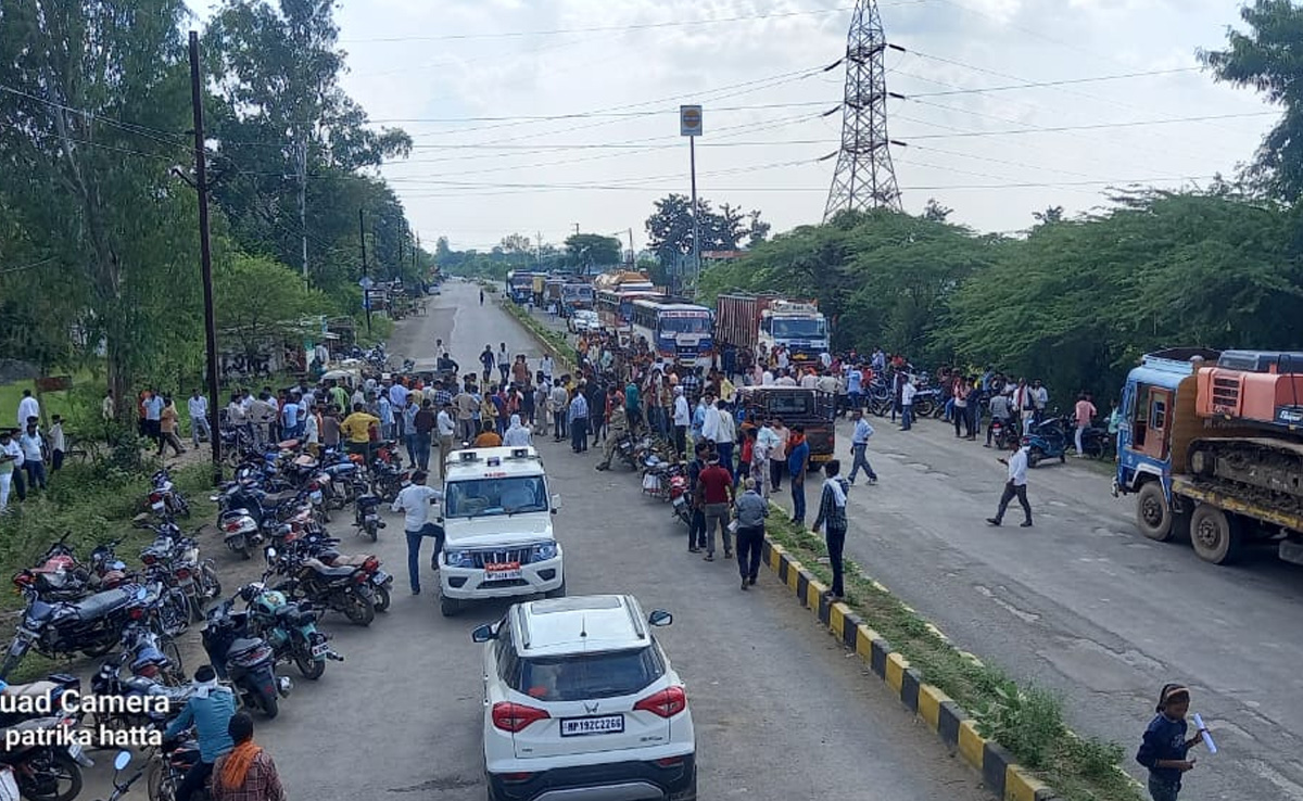 दमोह : बिजली विभाग की लापरवाही से गई दो जानें, हाई टेंशन लाइन की चपेट में आने से देवरानी-जेठानी की मौत