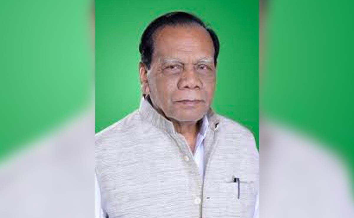 जशपुर: प्रोटेम स्पीकर रामपुकार सिंह पर करोड़ों की भूमि कब्जाने का आरोप, किसानों की प्रशासन से गुहार