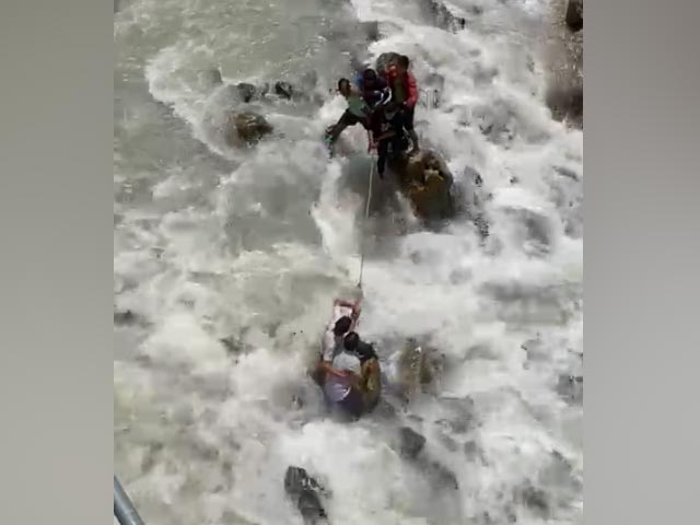 Kedarnath Pilgrim Slips Into River While Taking Selfie, Saved By Locals