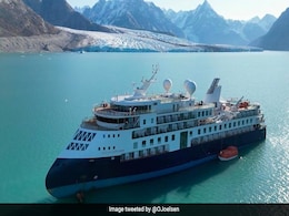 Luxury Cruise Ship Carrying 206 Passengers Stranded In Remote Part Of Greenland Luxury Cruise Ship Carrying 206 Passengers Stranded In Remote Part Of Greenland