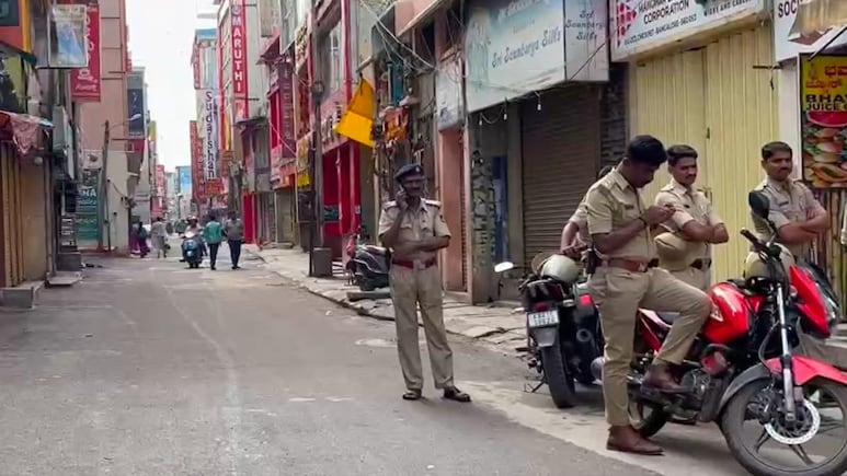 Karnataka Bandh Over Cauvery Gets "Moral Support", Bus, School Ops Normal