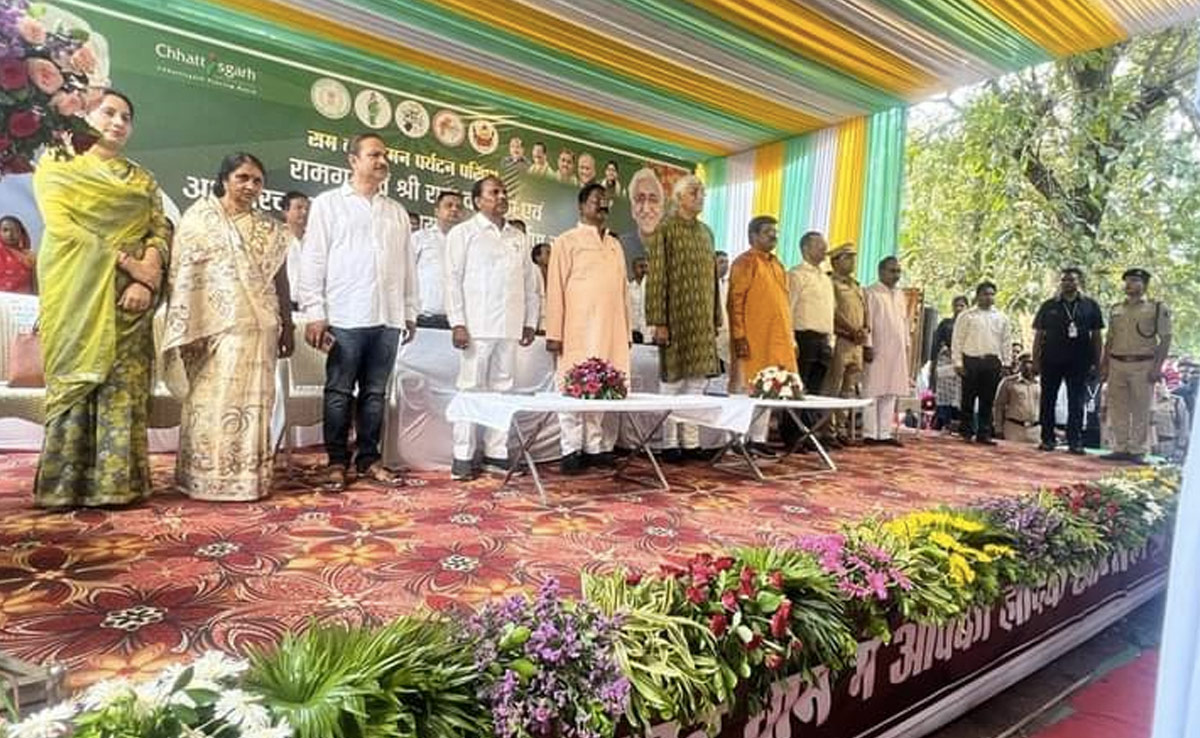 अम्बिकापुर : उपमुख्यमंत्री टीएस सिंह देव ने श्री राम वाटिका का किया लोकार्पण,  6.76 करोड़ की मिली सौगात