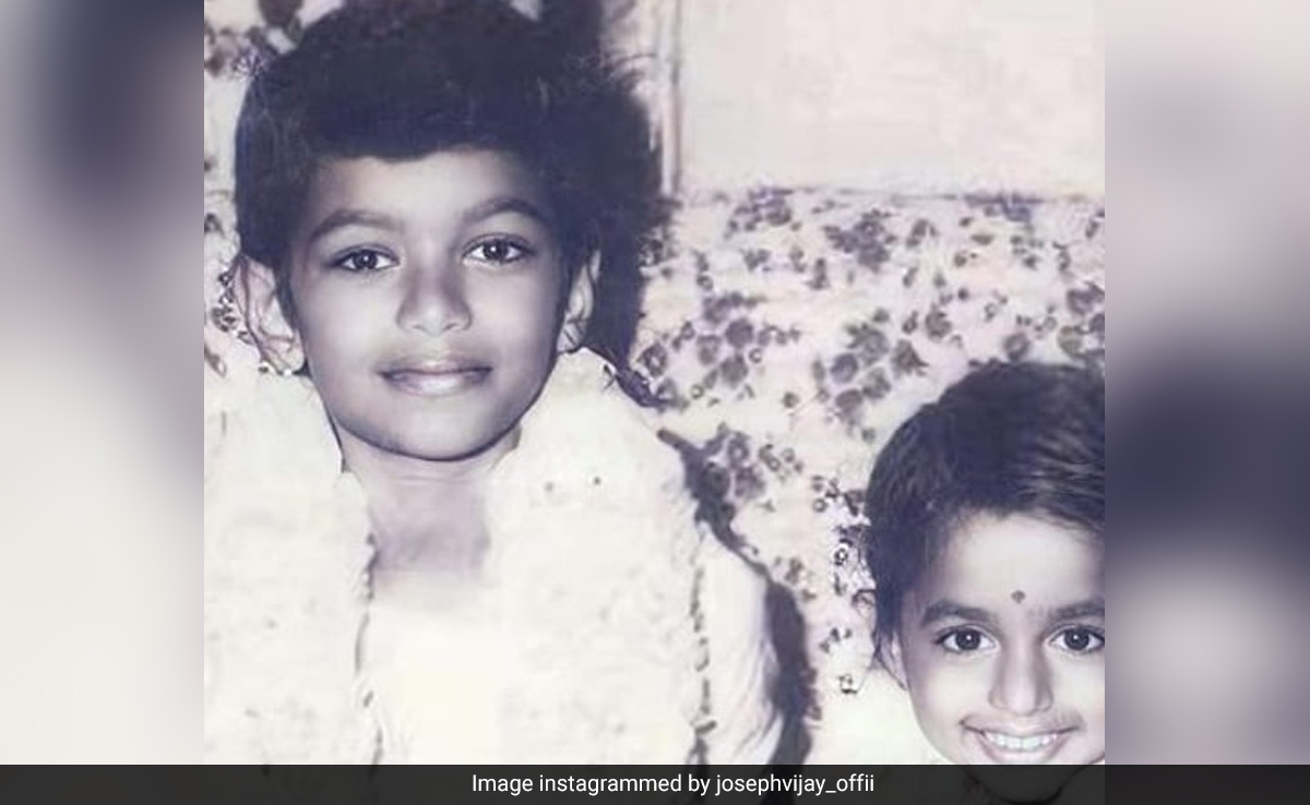 तस्वीर में दिख रहा ये बच्चा है सुपरस्टार, साउथ की इस एक्ट्रेस से करता था प्यार, अपने माता-पिता के खिलाफ उठ लिया ये कदम