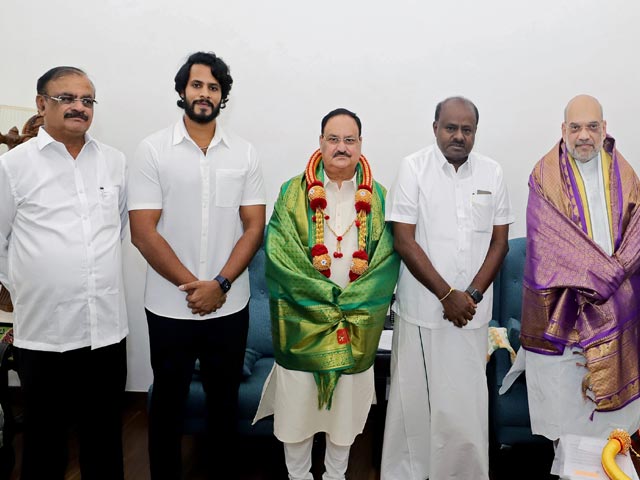 लोकसभा चुनाव 2024 से पहले NDA का कुनबा बढ़ा, गठबंधन में शामिल हुआ JDS