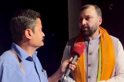 खादी और ग्रामोद्योग आयोग के अध्यक्ष ने कहा- लोटस सिल्क अब देश भर में छा जाएगा खादी और ग्रामोद्योग आयोग के अध्यक्ष ने कहा- लोटस सिल्क अब देश भर में छा जाएगा