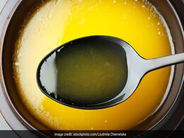 बालों पर तेल तो कई लगाए होंगे लेकिन क्या कभी घी लगाकर देखा है, बालों की कायापलट कर देगा Ghee  बालों पर तेल तो कई लगाए होंगे लेकिन क्या कभी घी लगाकर देखा है, बालों की कायापलट कर देगा Ghee