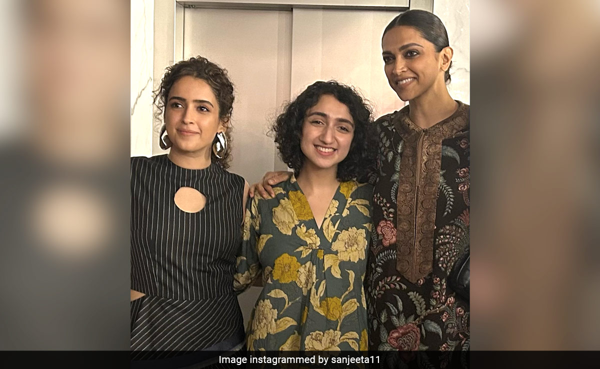 Sanjeeta Bhattacharya Shares Inside Pics From <i>Jawan</i> Screening. Bonus - Deepika Padukone