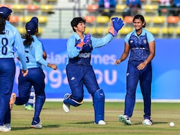 Asian Games 2023: महिला क्रिकेट टीम ने रचा इतिहास, भारत ने श्रीलंका को हराकर जीता गोल्ड Asian Games 2023: महिला क्रिकेट टीम ने रचा इतिहास, भारत ने श्रीलंका को हराकर जीता गोल्ड