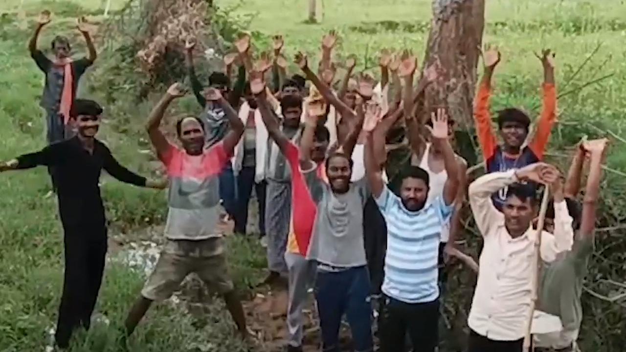 MP : पन्ना के भवानीपुर गांव में सड़क न होने से लोगों में नाराजगी