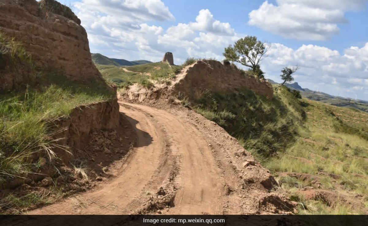 Great Wall Of China Damaged By Workers Looking For Shortcut