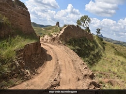 Great Wall Of China Damaged By Workers Looking For Shortcut Great Wall Of China Damaged By Workers Looking For Shortcut