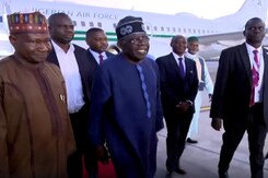 G20 शिखर सम्मेलन के लिए नाइजीरियाई राष्ट्रपति भारत पहुंचे G20 शिखर सम्मेलन के लिए नाइजीरियाई राष्ट्रपति भारत पहुंचे